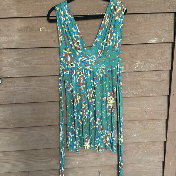 Free people Floral Green Stretch Wrap Dress size medium - Picture 3 of 4